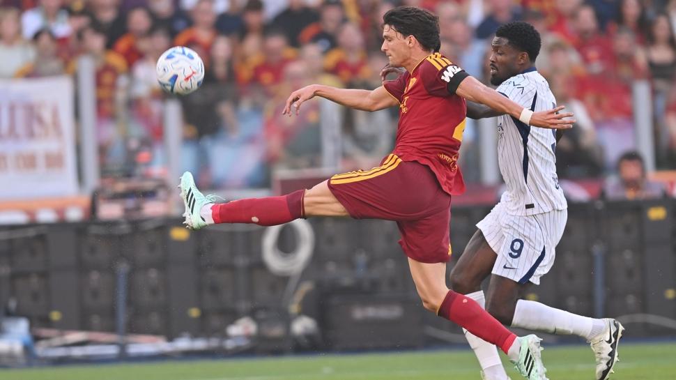 Roma, Inter karşısında üstünlüğünü koruyamadı