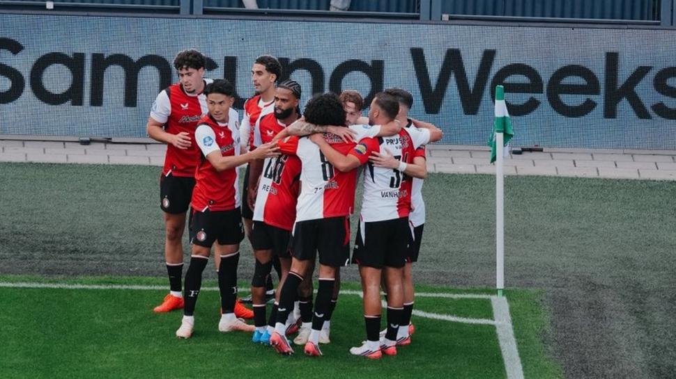 Feyenoord evinde farklı kazandı