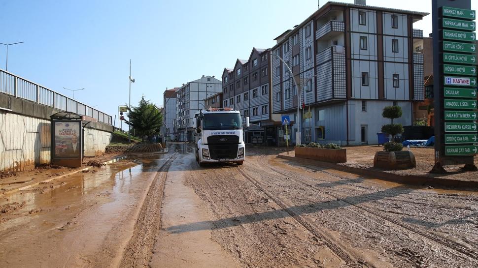Rize'de sağanak sonrası bilanço ortaya çıktı! 21 iş yeri ve 12 araç zarar gördü