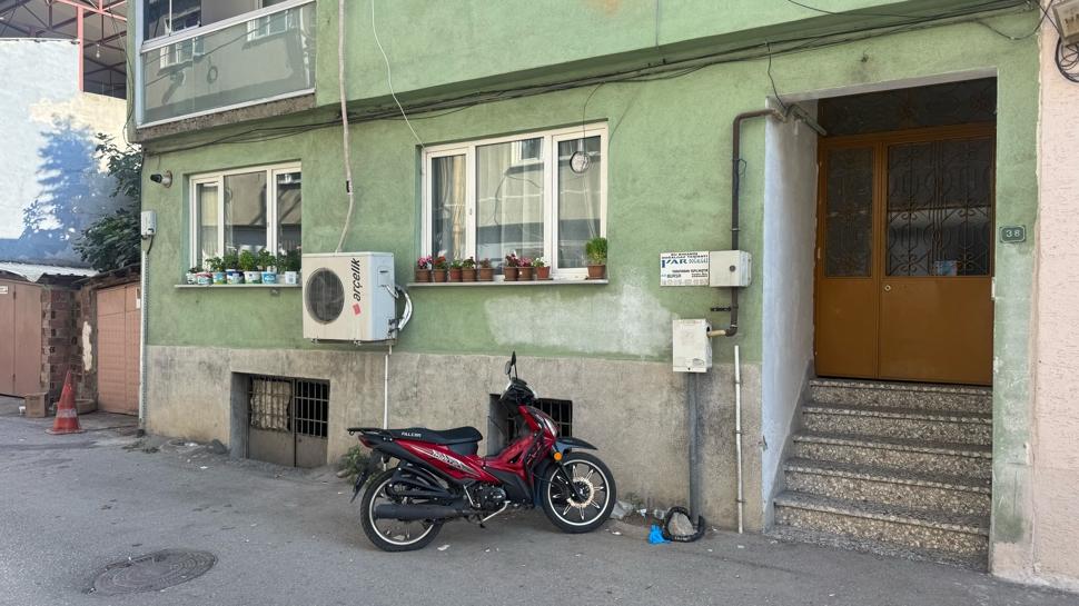 Bursa'da sır ölüm: Yaşlı çift evlerinde ölü bulundu
