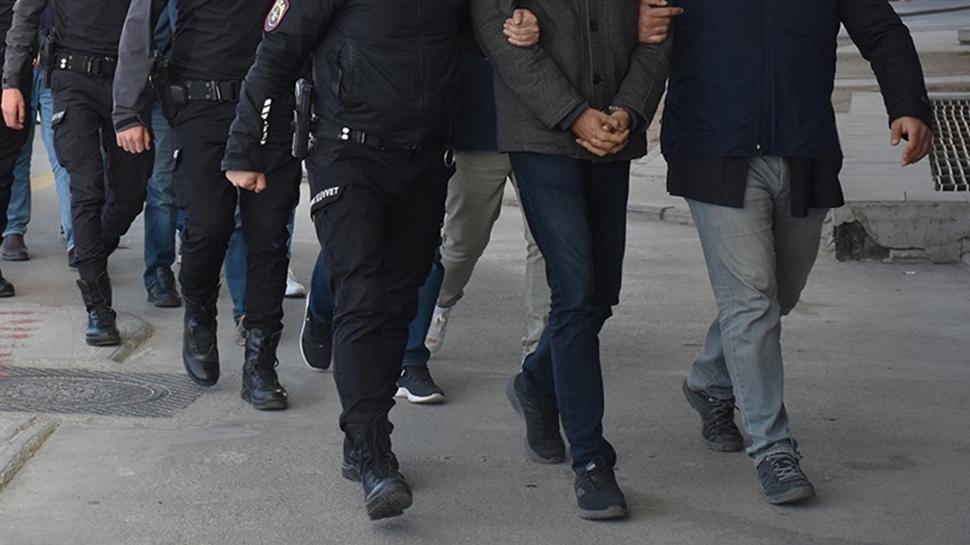 İzmir'de narkotik operasyonu: 4 kişi tutuklandı