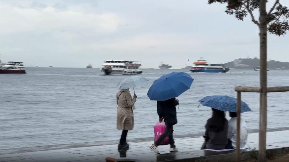 Megakentte yağmur alarmı: İstanbul'a beklenen yağış geldi