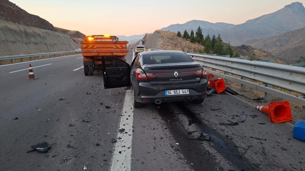 Niğde'de otomobil ile kamyonet çarpıştı! Ölü ve yaralılar var