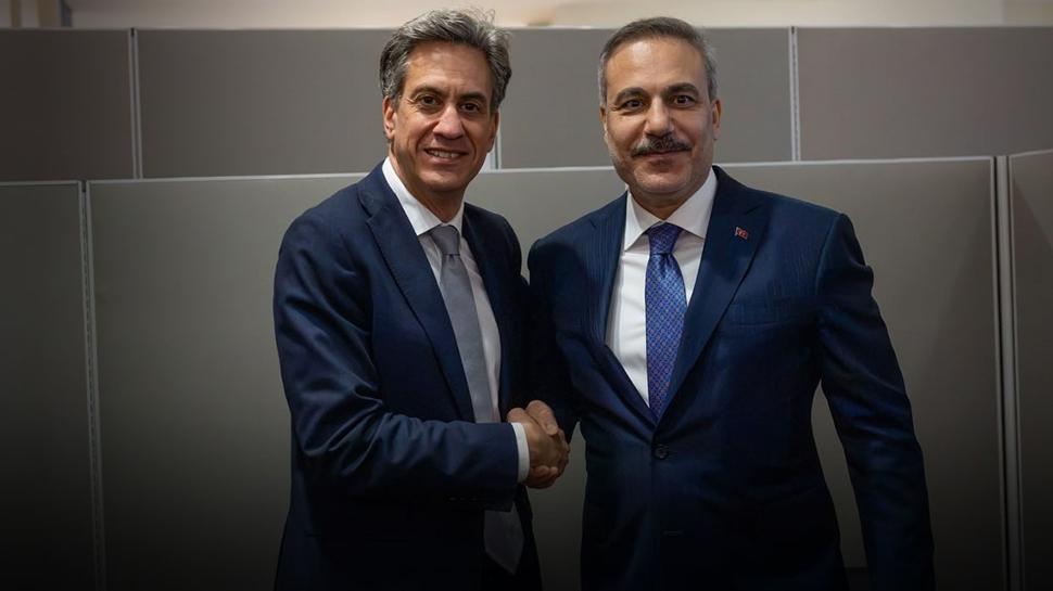 Bakan Fidan İngiliz mevkidaşı Miliband ile görüştü