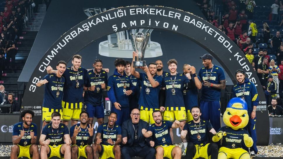 En büyük kupa Fenerbahçe'nin