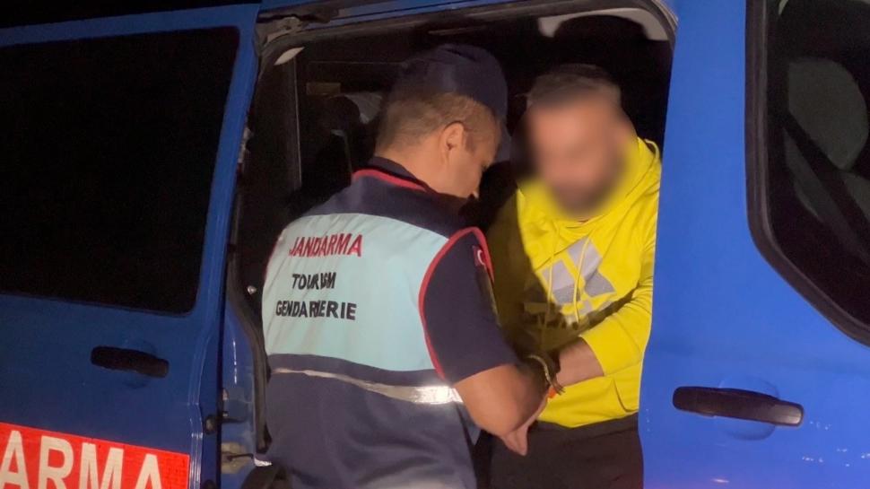 Uyarı ateşine rağmen durmadı! 40 kilometrelik kaçışın sonu karakolda bitti