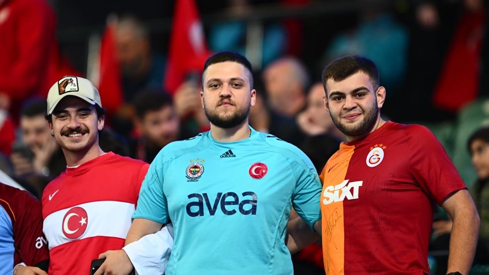 Kocaeli'de milli maç heyecanı!