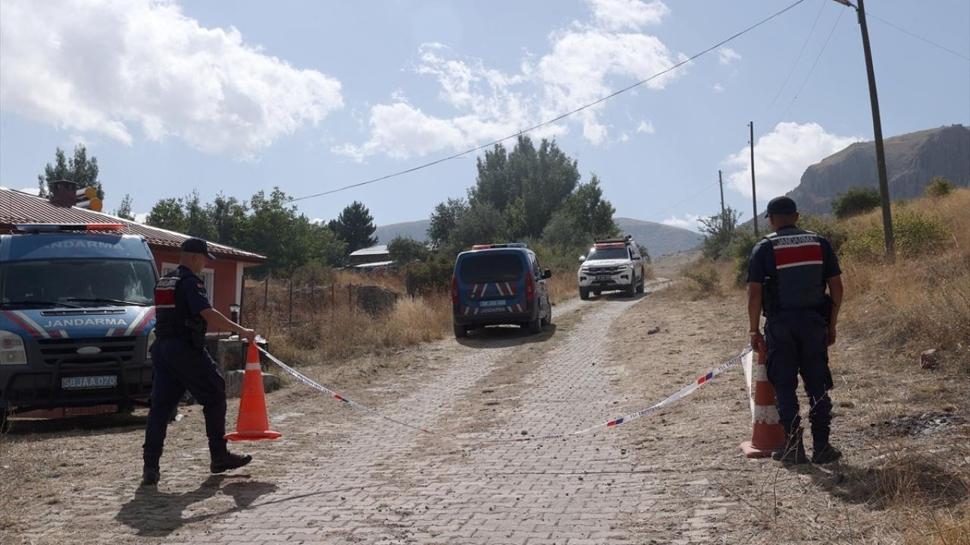 11 aylık Büşra bebekten 18 gündür iz yok: Ekipler her yerde arıyor