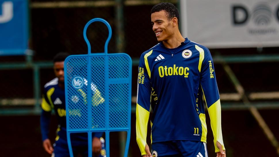 Fenerbahçe'de Çaykur Rizespor mesaisi sürüyor