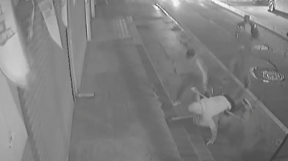 “Gel konuşalım” deyip çağırdı: Sokak ortasında çekiçli, sopalı saldırı