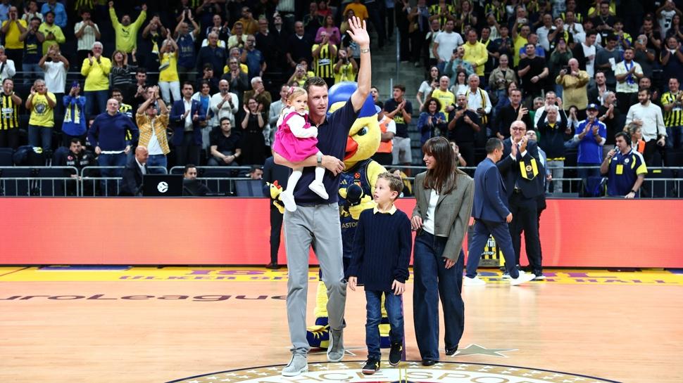 Fenerbahçe, Jan Vesely için veda seremonisi düzenledi