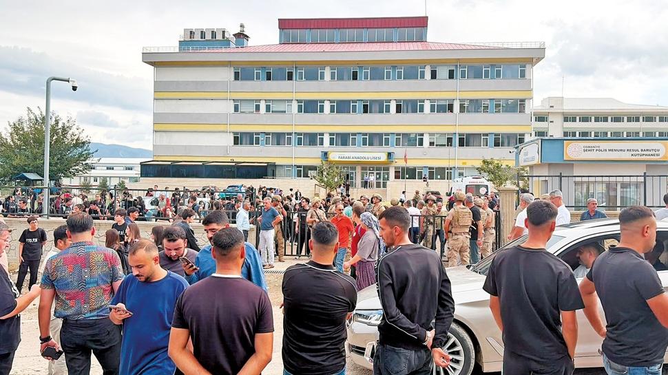 ‘Şizofren yeğen' dehşeti! Öğretmen amcasını katletti