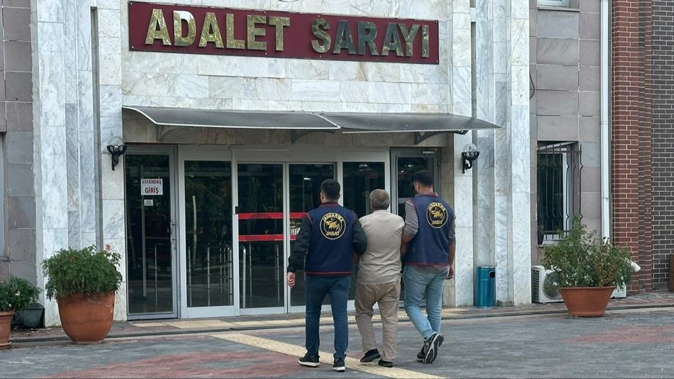 Böyle vicdansızlık görülmedi! Caminin yardım kutusundan para çaldı