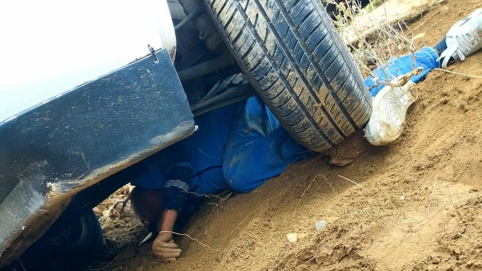Denizli'de feci olay! Su doldururken kendi aracının altında ezildi