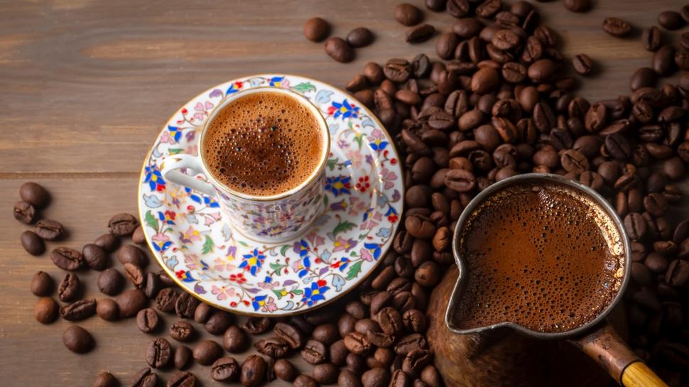 Türk kahvesini böyle içenler dikkat! Faydası azalıyor olabilir