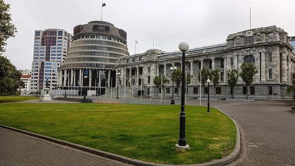 Yeni Zelanda'da parlamento feshedildi