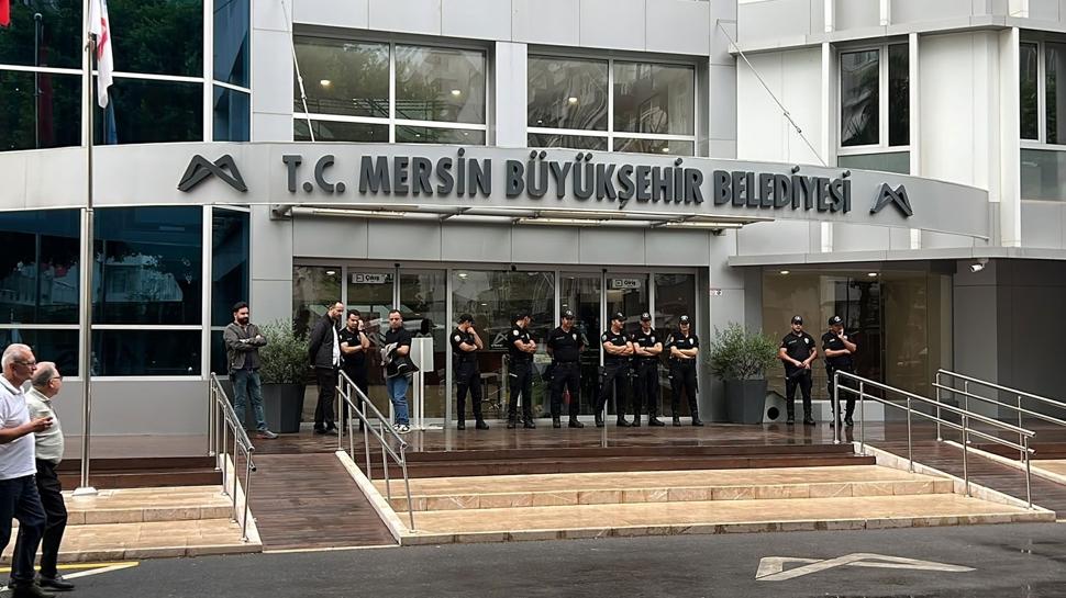 “Ali'nin Veli'nin istekleri bitmiyor” Mersin'deki 1.4 milyar TL'lik yolsuzlukta vekil izi!
