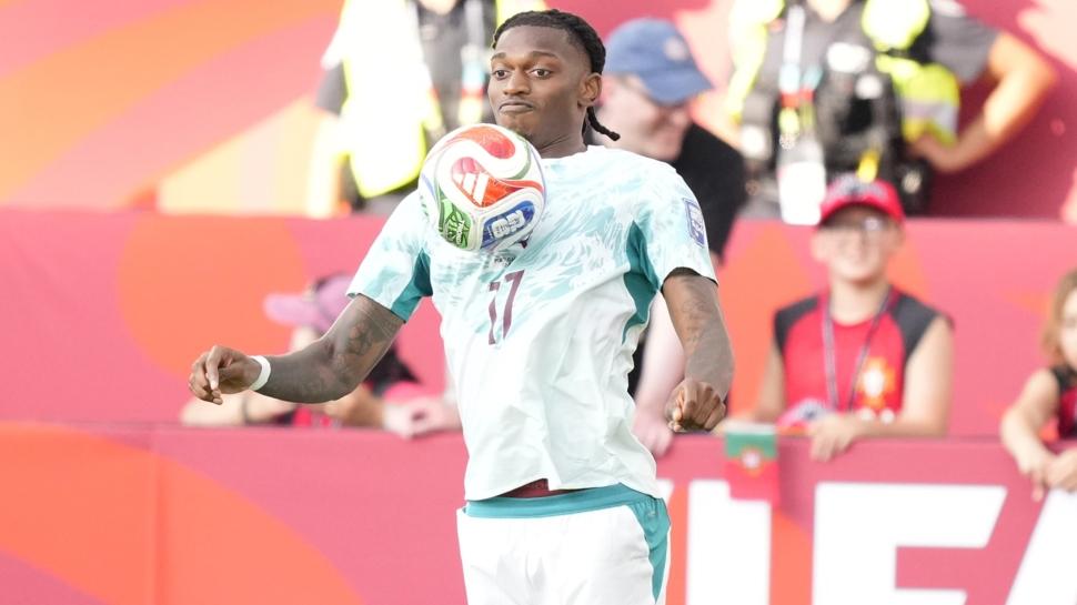 Rafael Leao'dan 7 numara için açıklama