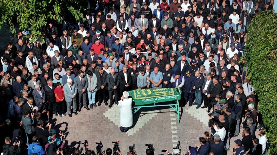 Soma'da ölen maden işçileri son yolculuklarına uğurlandı