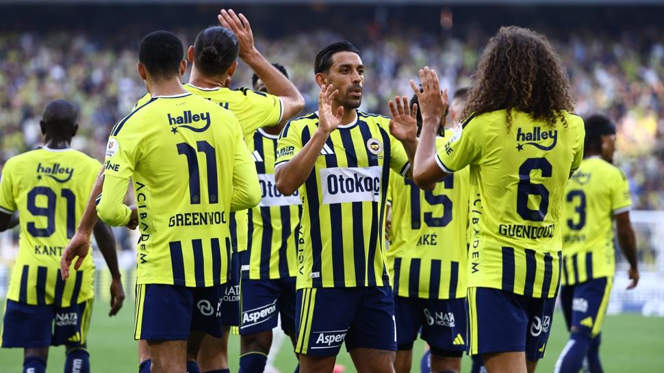 Fenerbahçe hazırlık maçında Turan Tovuz karşısında