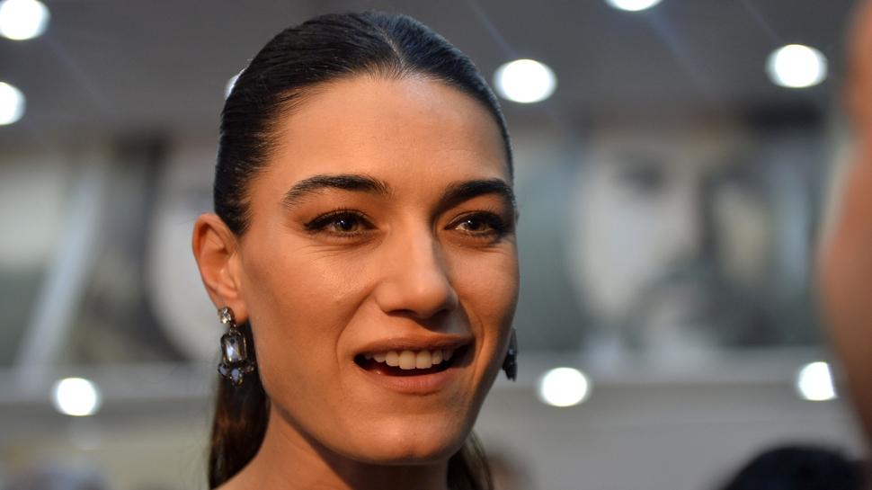 Hande Subaşı oyunculuk sektörüne isyan etti! Kemikleşmiş düzenden şikayetçi