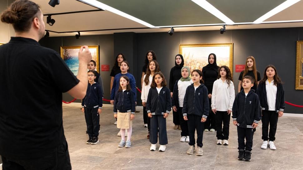 “Kardan Aydınlık” YETEV öğrencilerinin sesiyle gazze için yükseldi