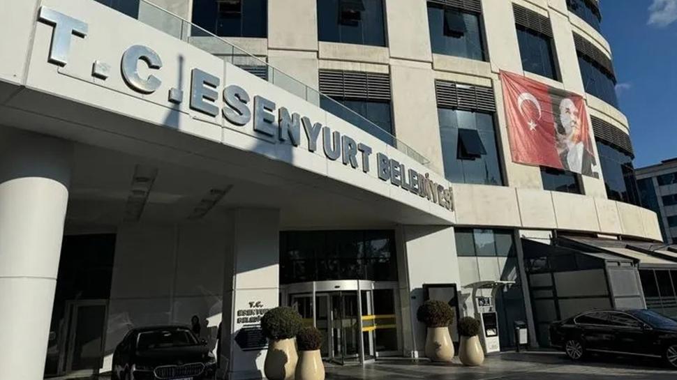 Esenyurt Belediyesine yolsuzluk soruşturması: 17 zanlı adliyeye sevk edildi