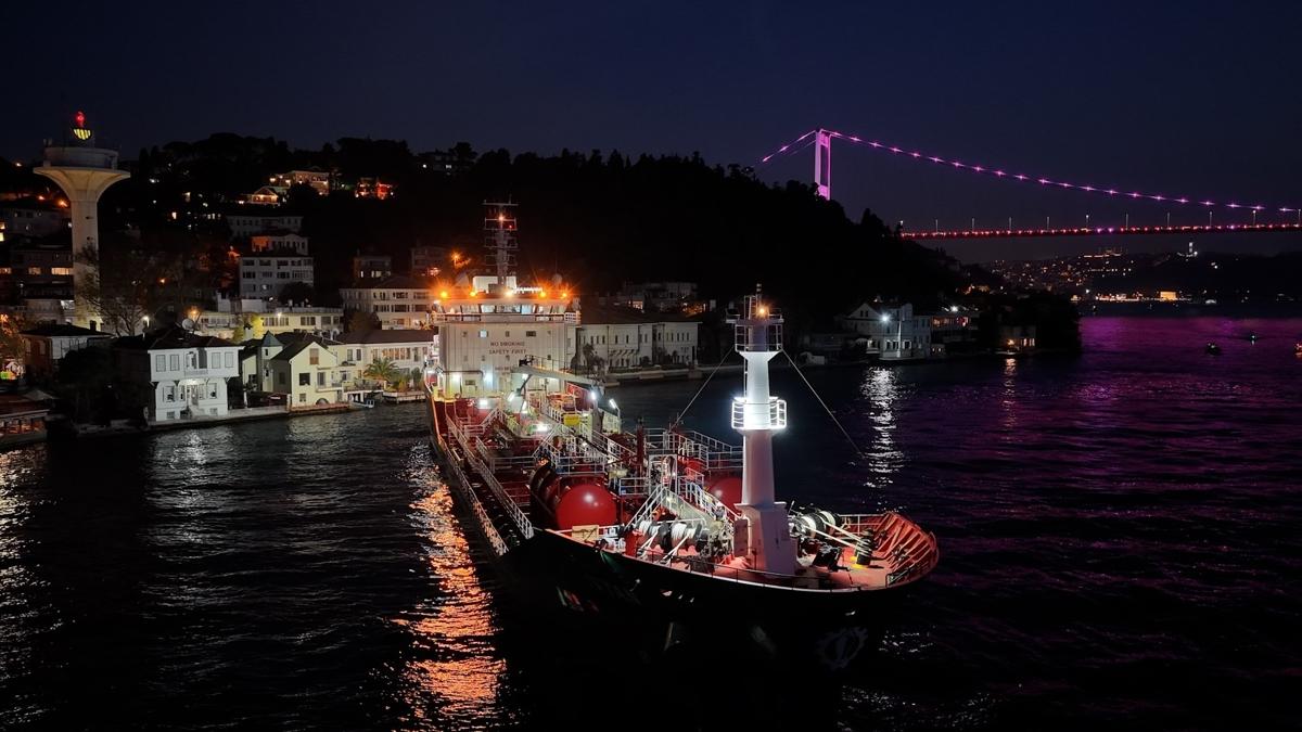 İstanbul Boğazı tanker arızası Kıyı Emniyeti Genel Müdürlüğü Sahil Güvenlik gemi trafiği fotoğrafları resimleri