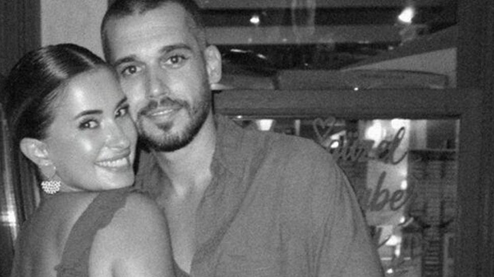 Buse Terim ile sevgilisi Yalın konserinde! Romantik anları paylaştı
