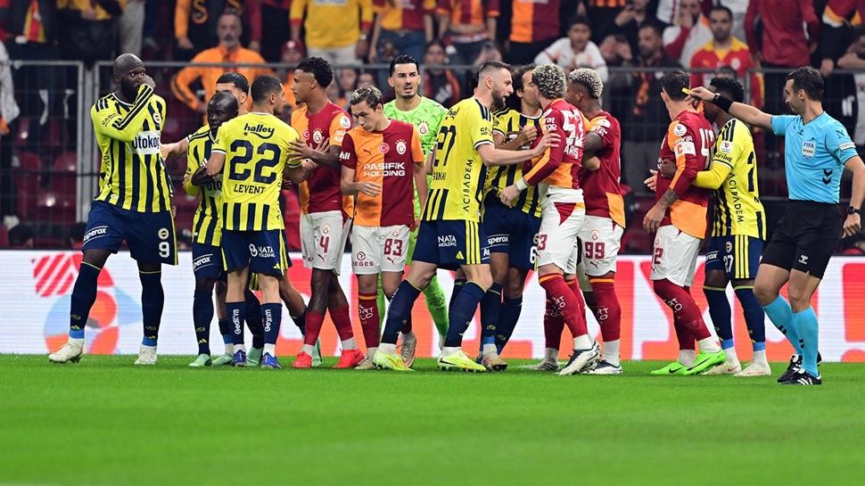 Henüz 17. saniye! Derbide tansiyon anında yükseldi