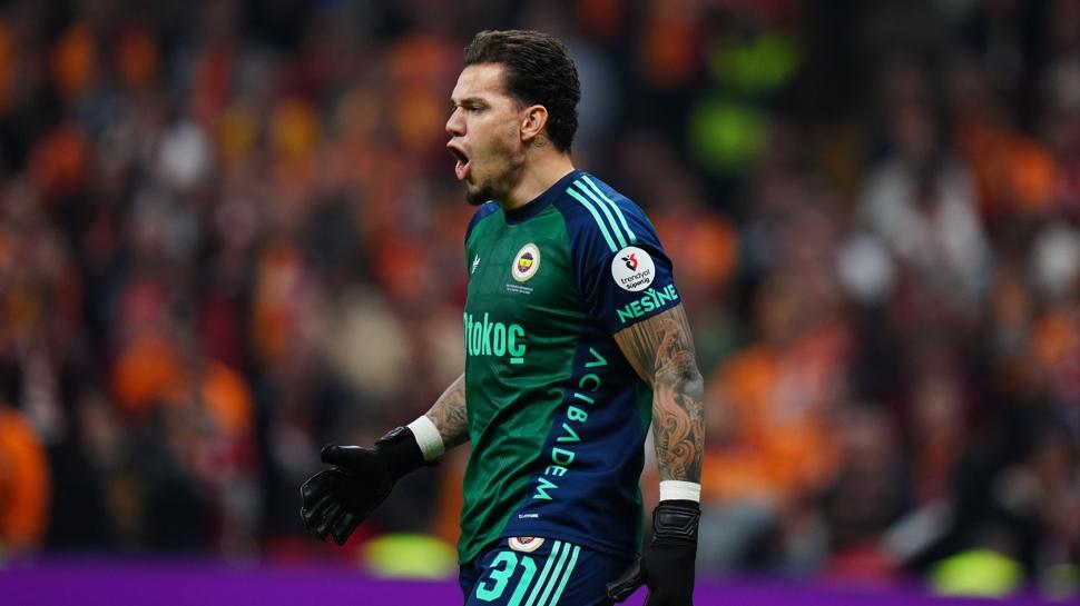 Ederson: Kolay değil ama kafamızı kaldırmalıyız