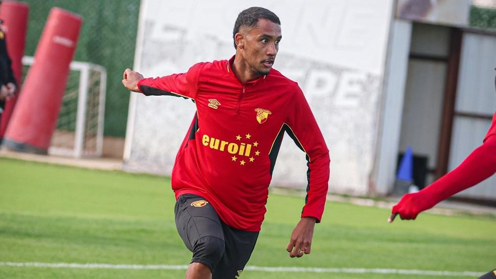 Göztepe, Fenerbahçe maçı öncesi çalışmalara devam etti