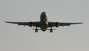 Havada panik! AirArabia ua Ankara'ya acil ini yapt