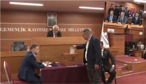 Bayrampaa Belediyesi'nde yolsuzluk soruturmas sonras Bakanvekili seimi yaplyor