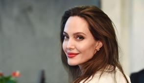Srprizdi kabusa dnd! Angelina Jolie Ukrayna'da oka urad