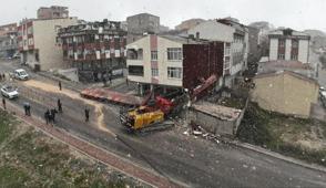 Trafikte vin� facias�! Korku dolu anlar kameraya yans�d�