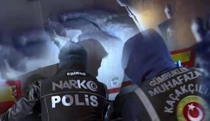 Uyu�turucu tacirlerine a��r darbe: Y�zlerce kilo uyu�turucu ele ge�irildi