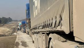 Aynularab'a yard�m k�pr�s�! �kinci konvoy yola ��kt�