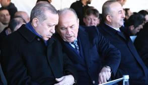 Ba�kan Erdo�an, eski �BB Ba�kan� Topba�'� and�... ��stanbul'a b�y�k bir a�kla hizmet etti�