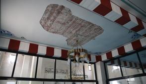 Camide panik! Namazda neye u�rad�klar�n� �a��rd�lar