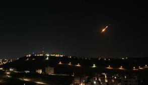 Soyk�r�mc� �srail'e f�ze sald�r�s�... Hayfa'daki �s hedef al�nd�