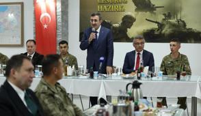 G�ney K�br�s'a sert tepki: Riskleri art�rd�lar