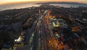 �stanbul'da trafik kilit! Yo�unluk y�zde 90'a ula�t�