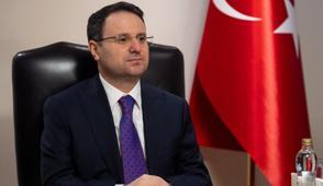 Bakan G�rlek'ten yeni anayasa mesaj�: Art�k bu g�mlek ger�ekten dar geliyor