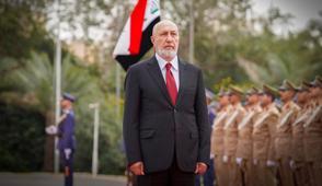 Cumhurba�kan� g�revini resmen devrald�! Irak'ta Amedi d�nemi ba�lad�