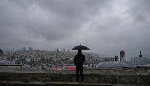 Montlar� sak�n kald�rmay�n! S�cakl�klar �ak�l�yor, ya�mur geliyor