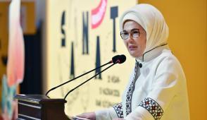 Emine Erdo�an: �ocuklar� dijital istiladan koruyabiliriz