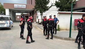 Ad�yaman'da sopal�, baltal� arazi kavgas�: 15 yaral�