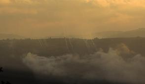 L�bnan semalar�nda sava� u�aklar�! �srail bombard�man� s�r�yor