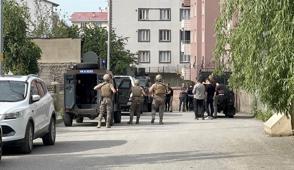 Mu�'ta karde�ini ve polisi vuran ki�i yakaland�